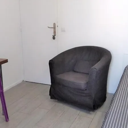 1 Personne Et 1 Personne Avec Entree Libre Et Salle De Bain Privee 게스트하우스 *