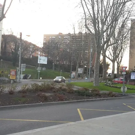 1 Personne Et 1 Personne Avec Entree Libre Et Salle De Bain Privee 3* Colomiers