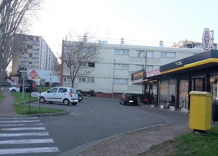 1 Personne Et 1 Personne Avec Entrée Libre Et Salle De Bain Privée 3* Colomiers